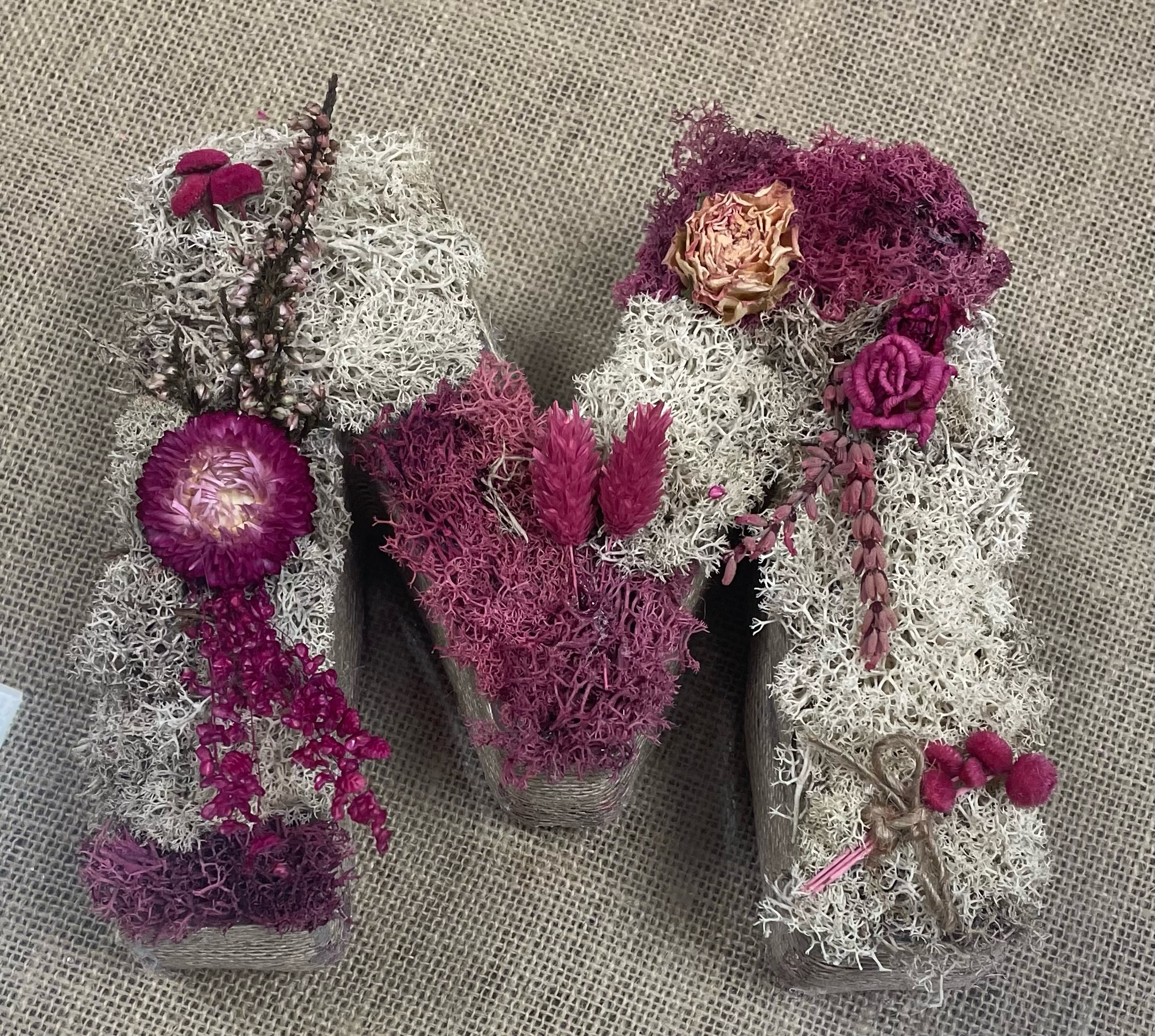 Letra de musgo blanco de 25 cm