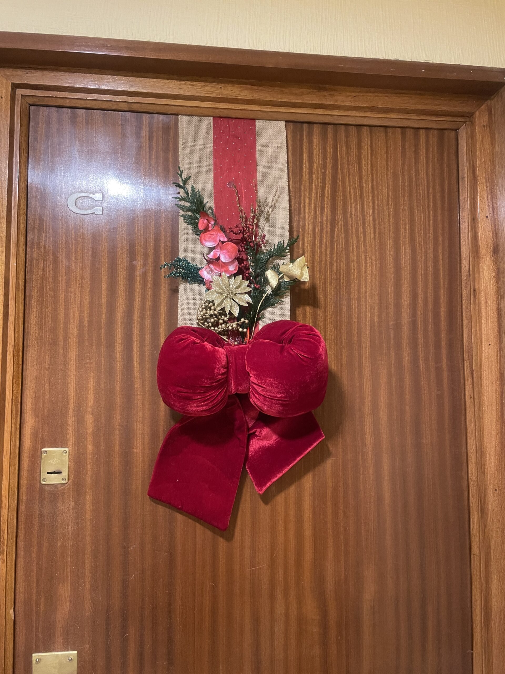 Escapulario navideño para puerta: imagen 1